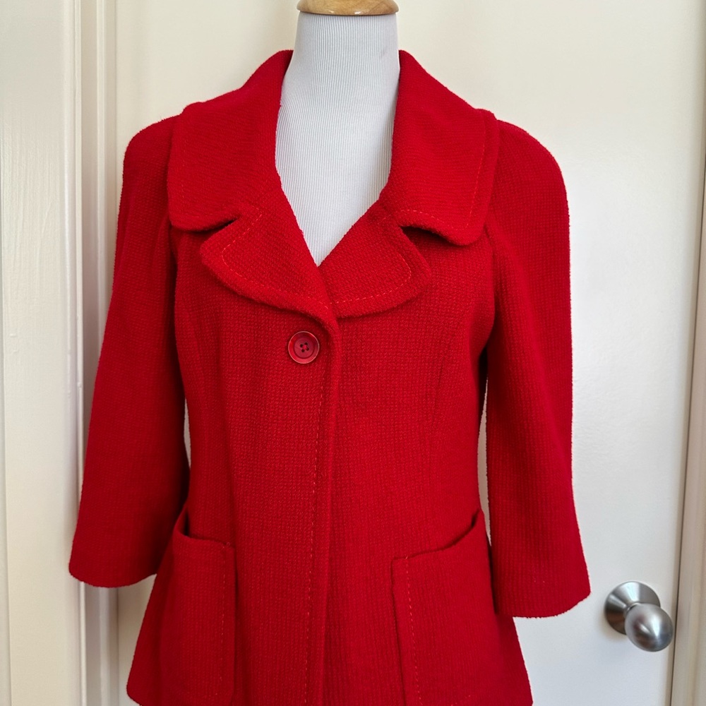 St John Red size  8 Boucle knit bracelet sleeve blazer jacket made USA